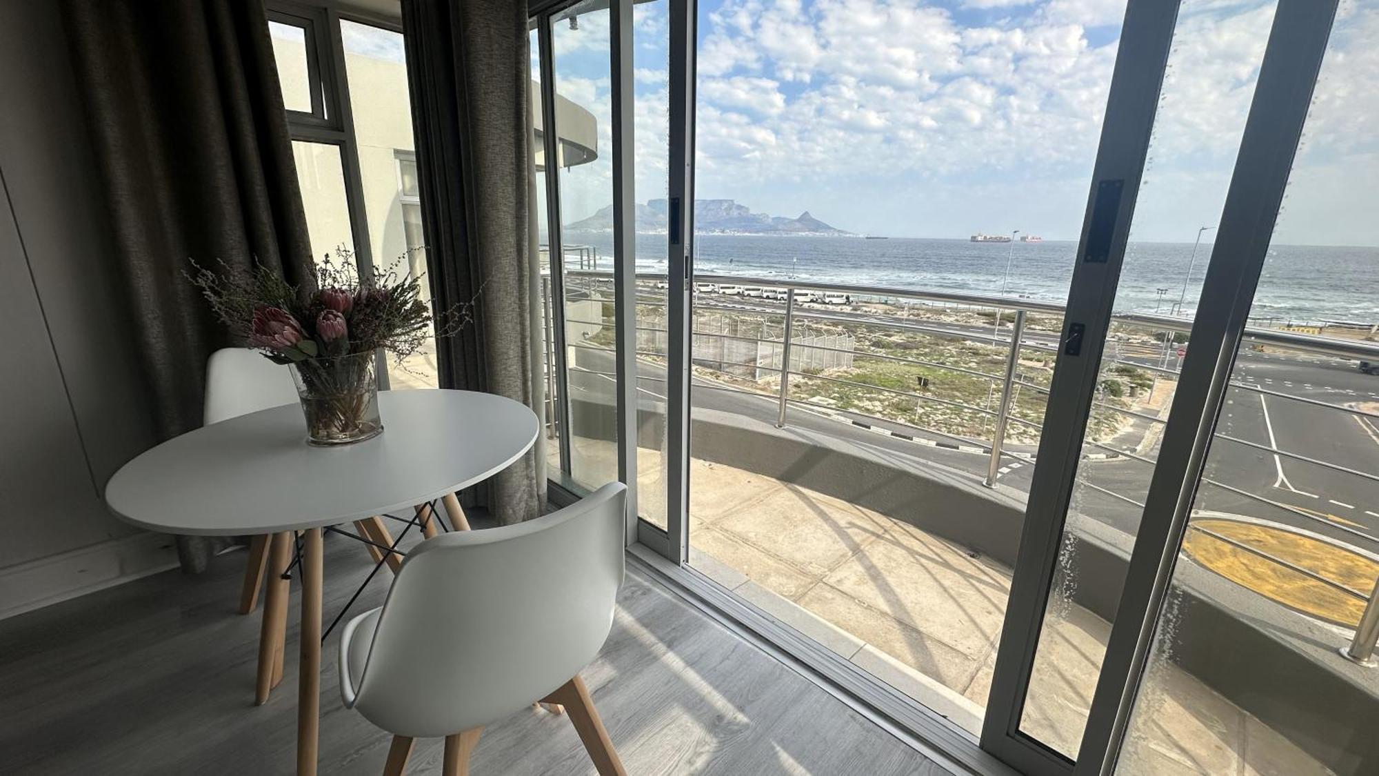 Oceansnest Guest House Bloubergstrand Dış mekan fotoğraf